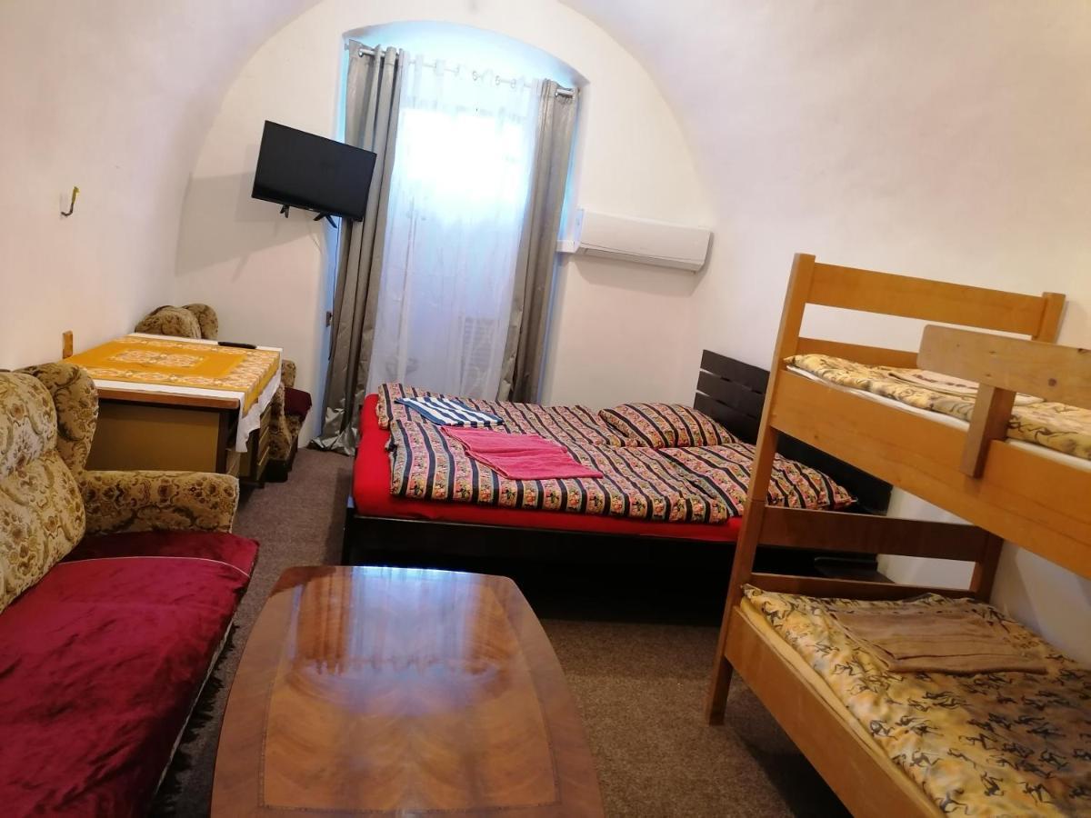 Fara Choustnikovo Hradiste Hotel Bagian luar foto