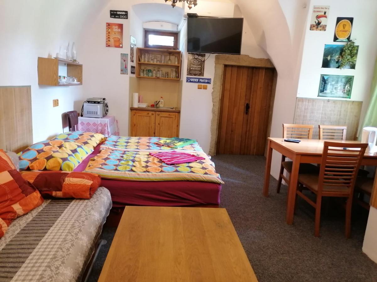 Fara Choustnikovo Hradiste Hotel Bagian luar foto
