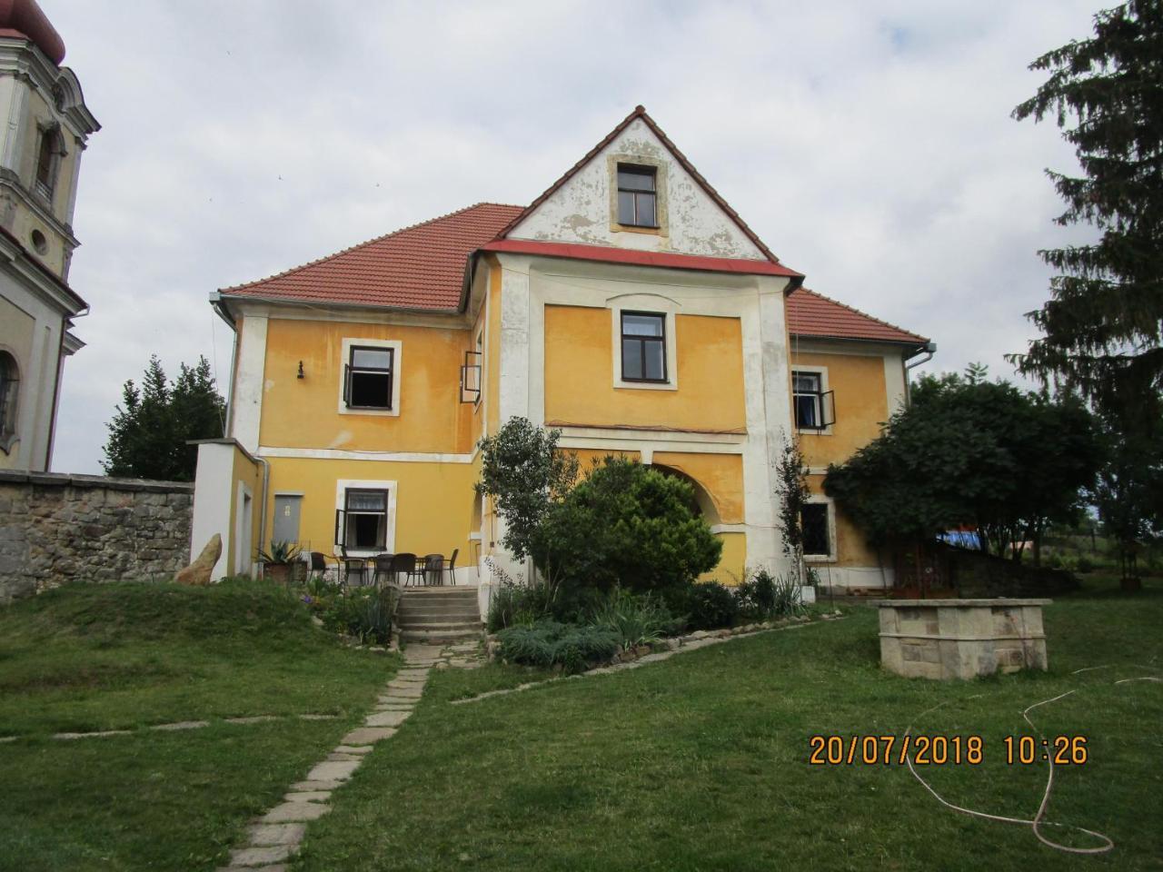 Fara Choustnikovo Hradiste Hotel Bagian luar foto